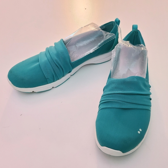 NEW in box Ryka Jamboree turquoise slip on shoes sz 10 - Picture 2 of 8